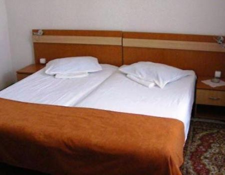 Hotel Coroana Buzău Pokój zdjęcie